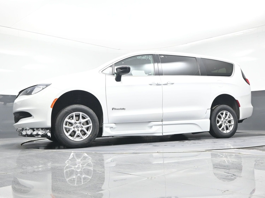 Used 2024 Chrysler Voyager LX - BraunAbility Side Entry Entry Fold Out Automatic Ramp