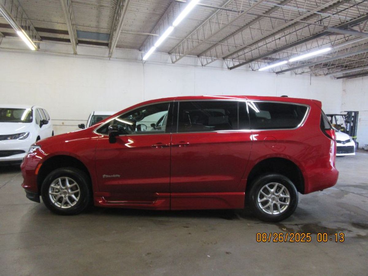 Red Chrysler Pacifica image number 9