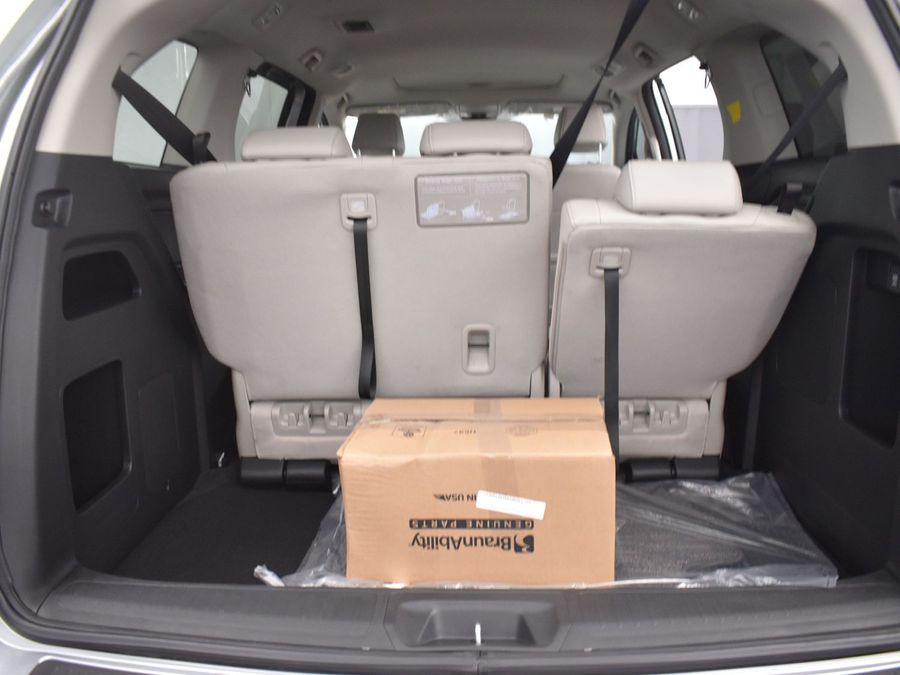 New 2025 Honda Odyssey EX-L - BraunAbility Side Entry Entry In Floor Automatic Ramp