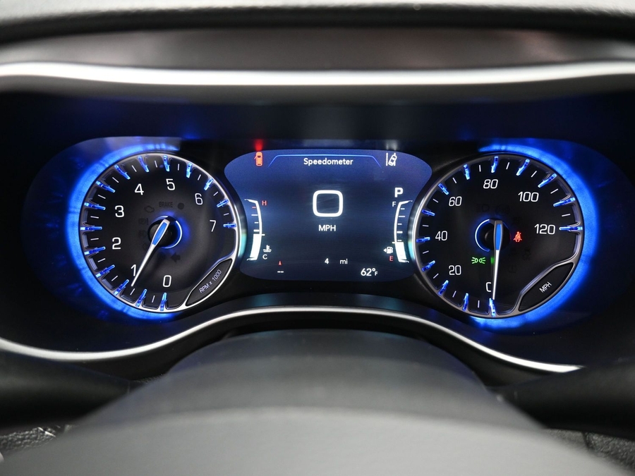 New 2026 Chrysler Pacifica Select Safety - BraunAbility Side Entry Entry In Floor Automatic Ramp