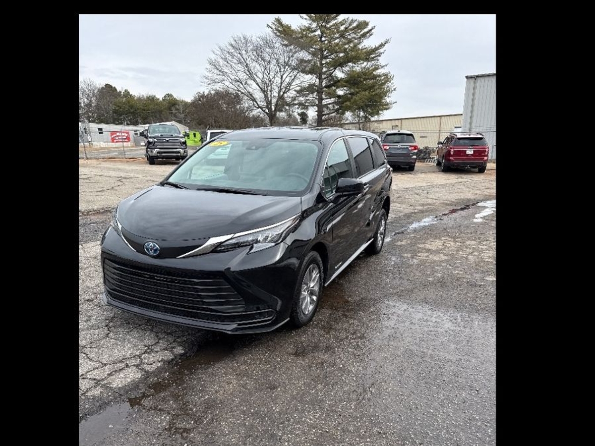 2025 TOYOTA SIENNA - Image 16