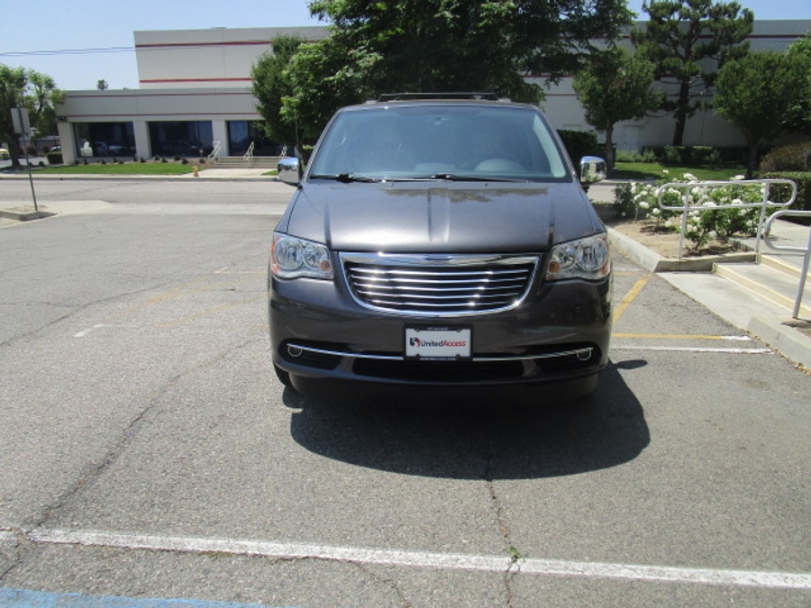 Used 2015 Chrysler Town and Country Touring-L - El Dorado Side Entry Entry Fold Out Automatic Ramp