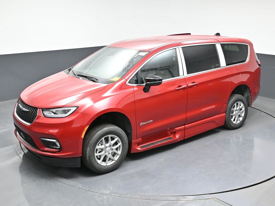 Red Chrysler Pacifica image number 20