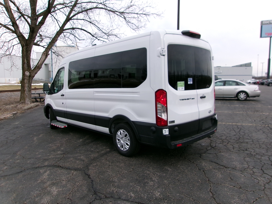 White Ford T350 image number 14