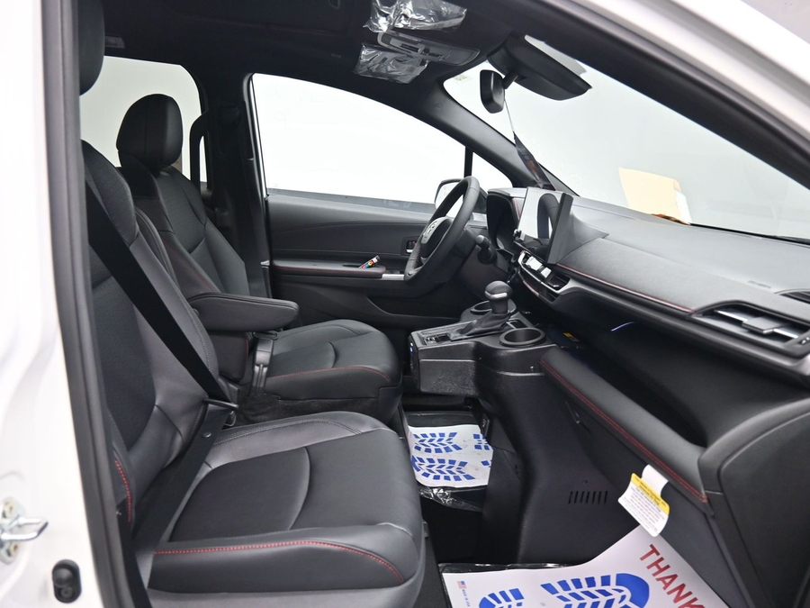 New 2026 Toyota Sienna Hybrid XSE Sport - BraunAbility Side Entry Fold Out Automatic Ramp