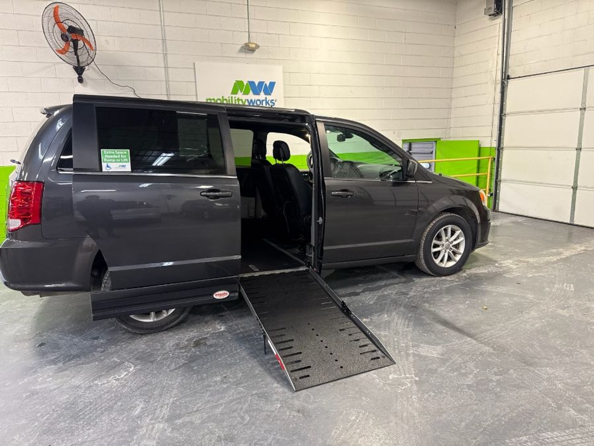 2020 DODGE GRAND CARAVAN - Image 2