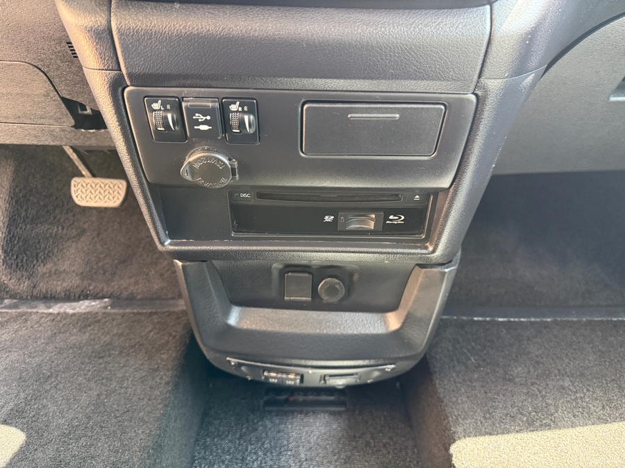 Used 2020 Toyota Sienna Limited - VMI Side Entry In Floor Automatic Ramp