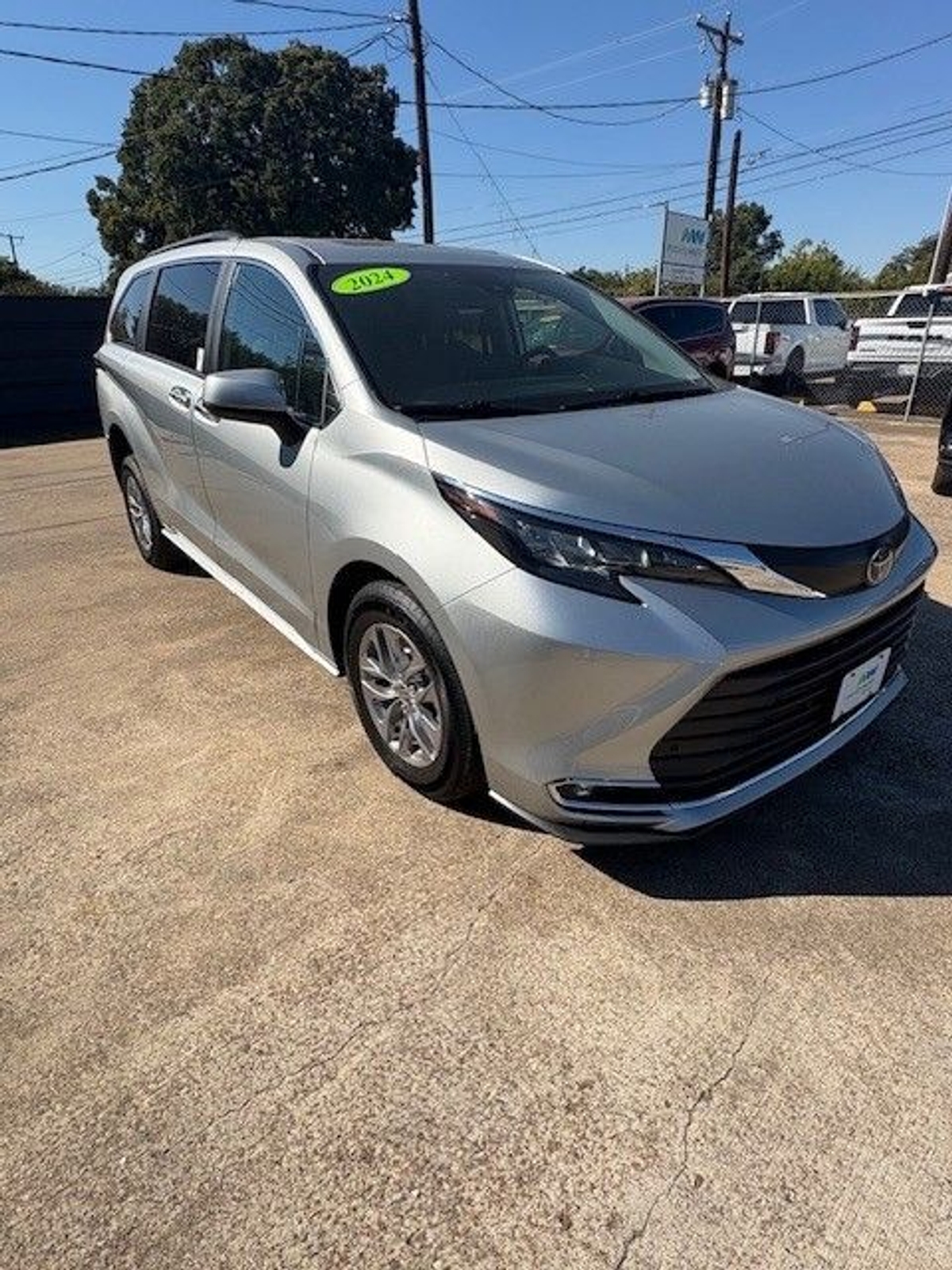 2024 TOYOTA SIENNA - Image 7