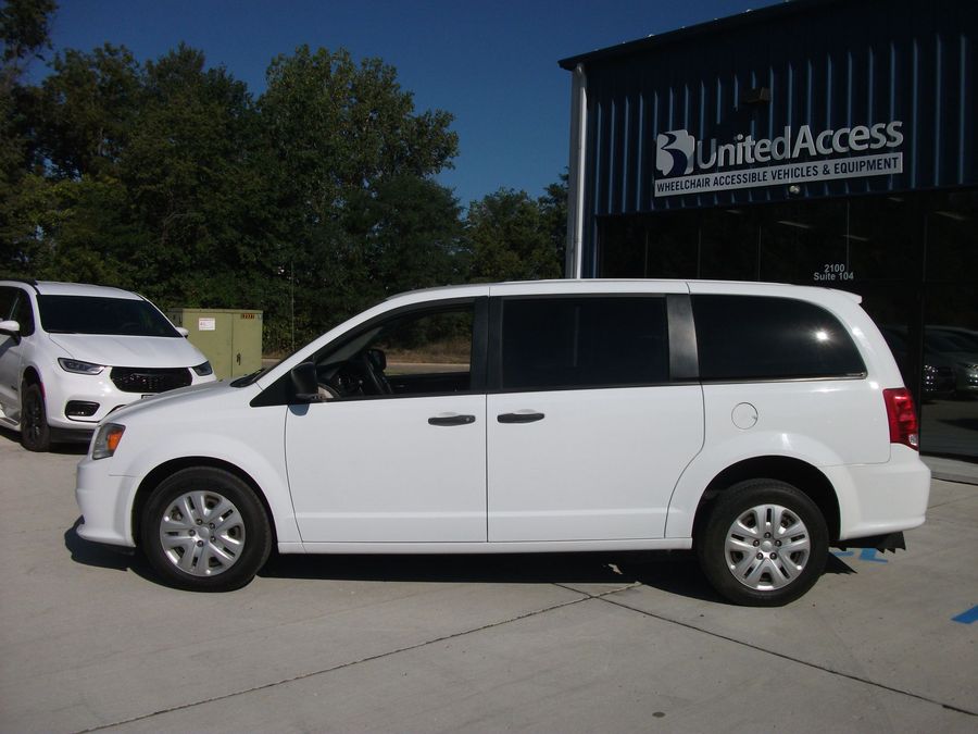 Used 2019 Dodge Grand Caravan SE - International Mobility  Entry  Ramp
