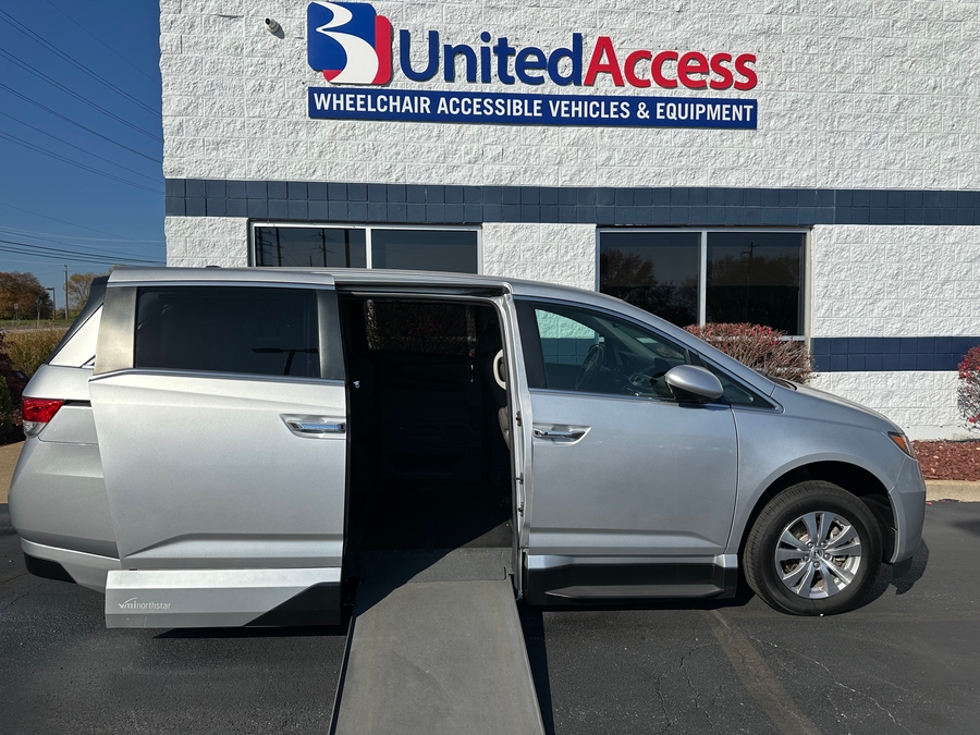 Used 2015 Honda Odyssey EX-L - VMI Side Entry Entry In Floor Automatic Ramp