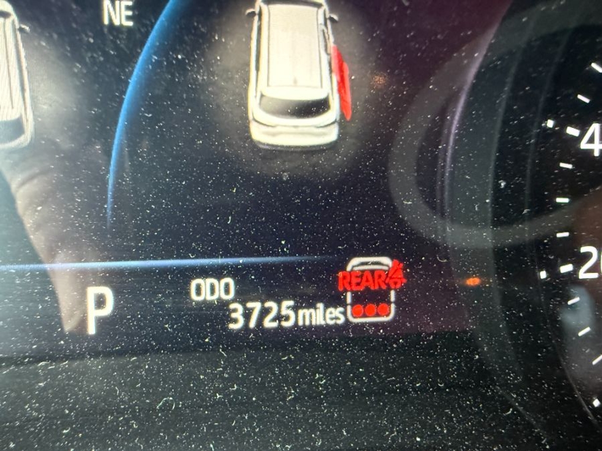 2025 TOYOTA SIENNA - Image 20