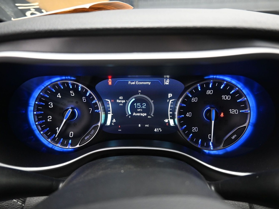 Blue Chrysler Pacifica image number 12