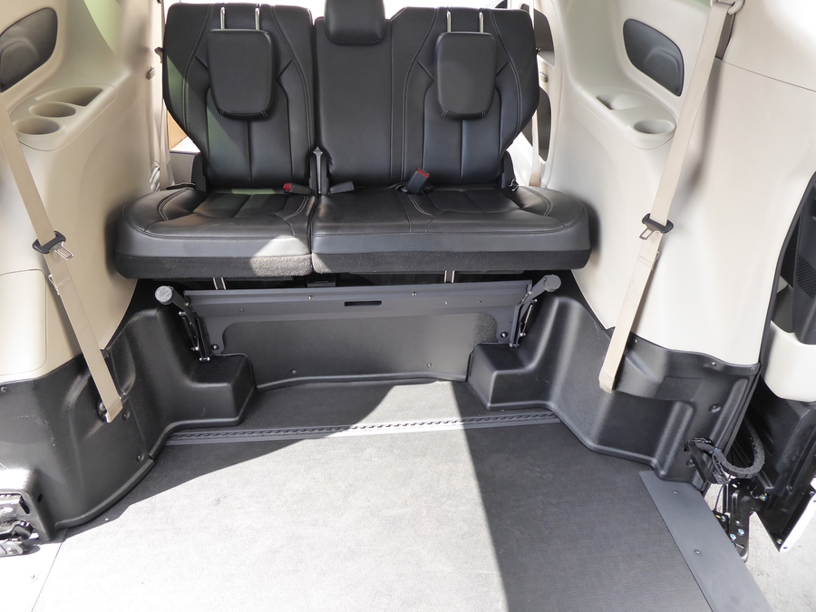 Used 2023 Chrysler Pacifica Touring L - BraunAbility Side Entry Fold Out Automatic Ramp