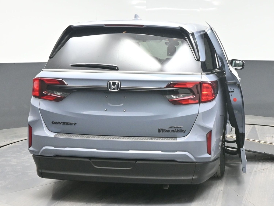 New 2026 Honda Odyssey Sport - BraunAbility Side Entry In Floor Automatic Ramp