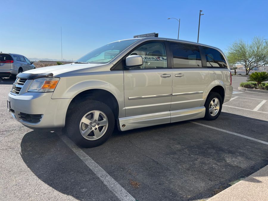 Used 2008 Dodge Grand Caravan SXT - VMI Side Entry Entry In Floor Automatic Ramp