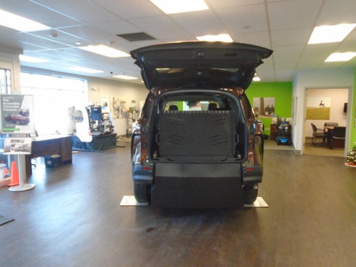 2024 TOYOTA SIENNA - Image 3