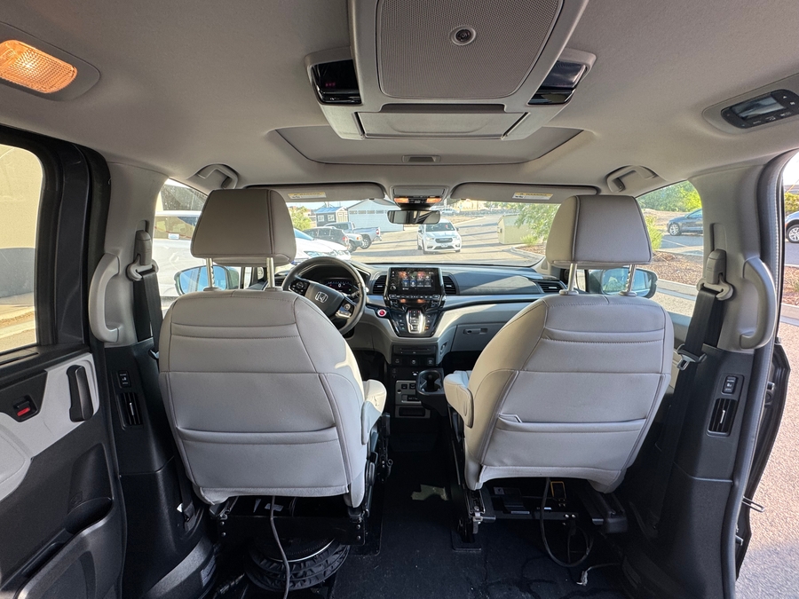 Used 2024 Honda Odyssey EX-L - BraunAbility Side Entry Entry In Floor Automatic Ramp