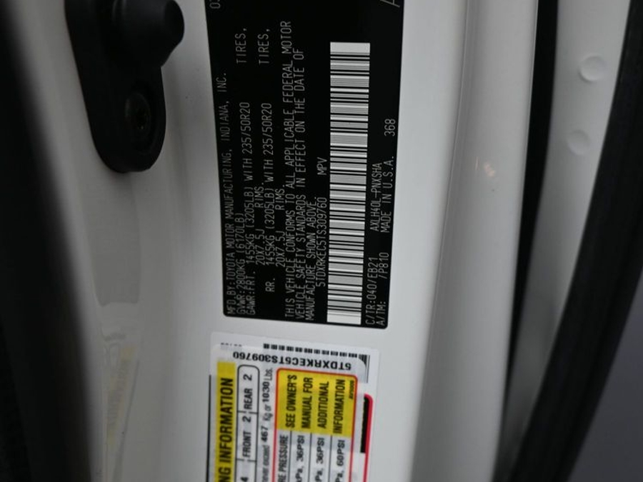 New 2026 Toyota Sienna Hybrid XSE Sport - BraunAbility Side Entry Fold Out Automatic Ramp