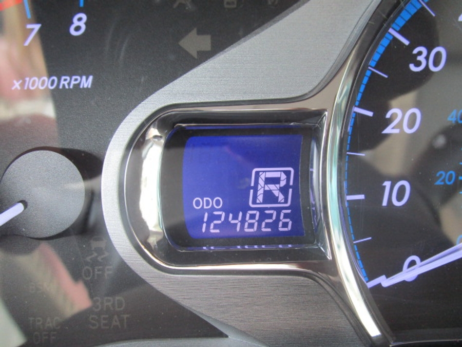 Used 2014 Toyota Sienna XLE - BraunAbility Side Entry Fold Out Automatic Ramp