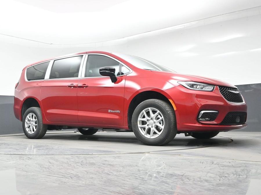 Red Chrysler Pacifica image number 20