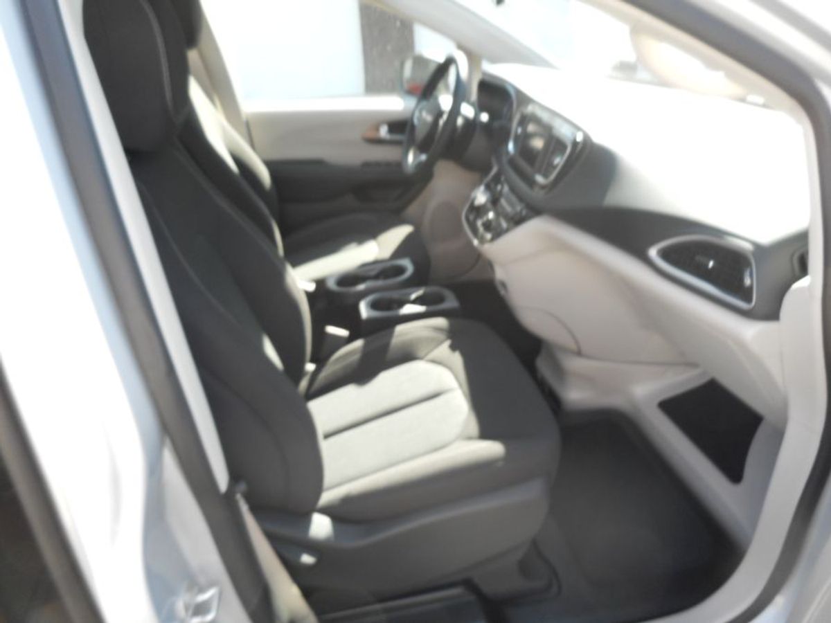 2022 CHRYSLER VOYAGER - Image 10