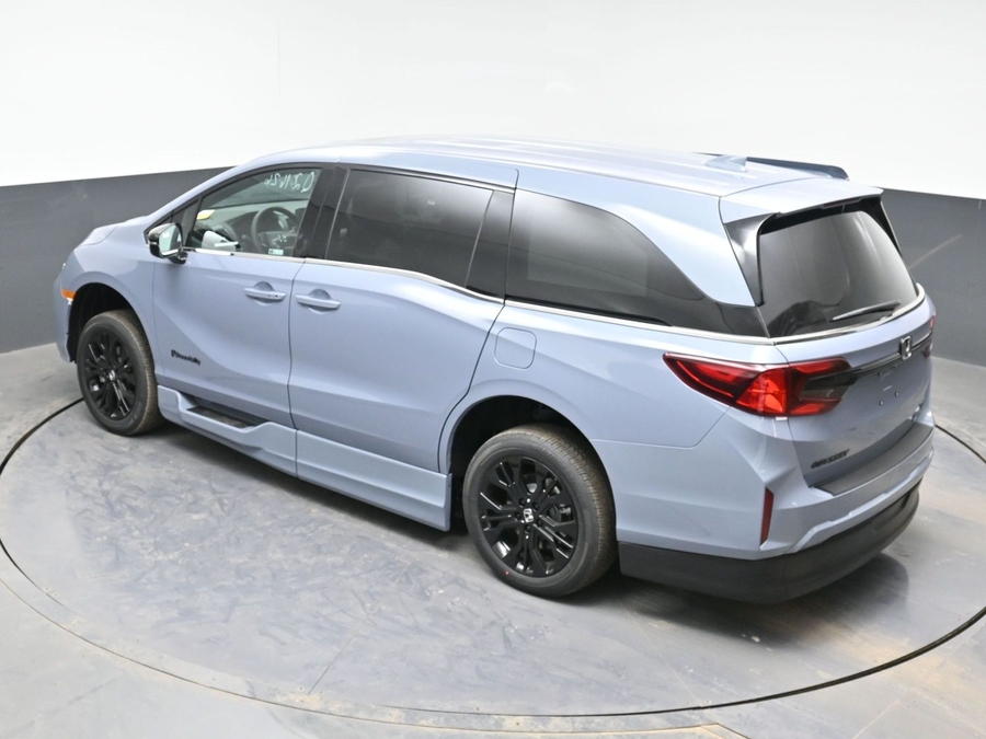 New 2026 Honda Odyssey Sport - BraunAbility Side Entry Entry In Floor Automatic Ramp