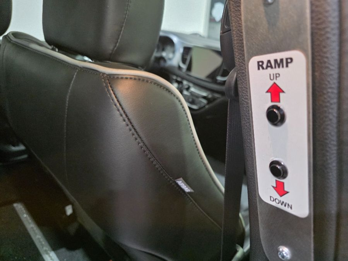 Red Chrysler Pacifica image number 16