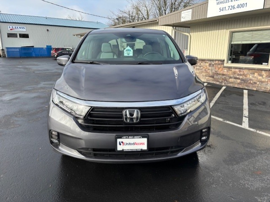 Used 2024 Honda Odyssey EX-L - BraunAbility Side Entry Entry In Floor Automatic Ramp