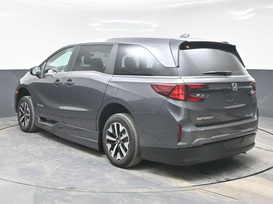 New 2026 Honda Odyssey EX-L - BraunAbility Side Entry Entry In Floor Automatic Ramp
