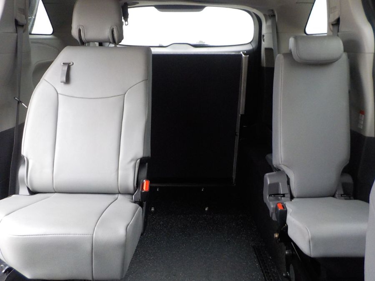 2024 TOYOTA SIENNA - Image 16