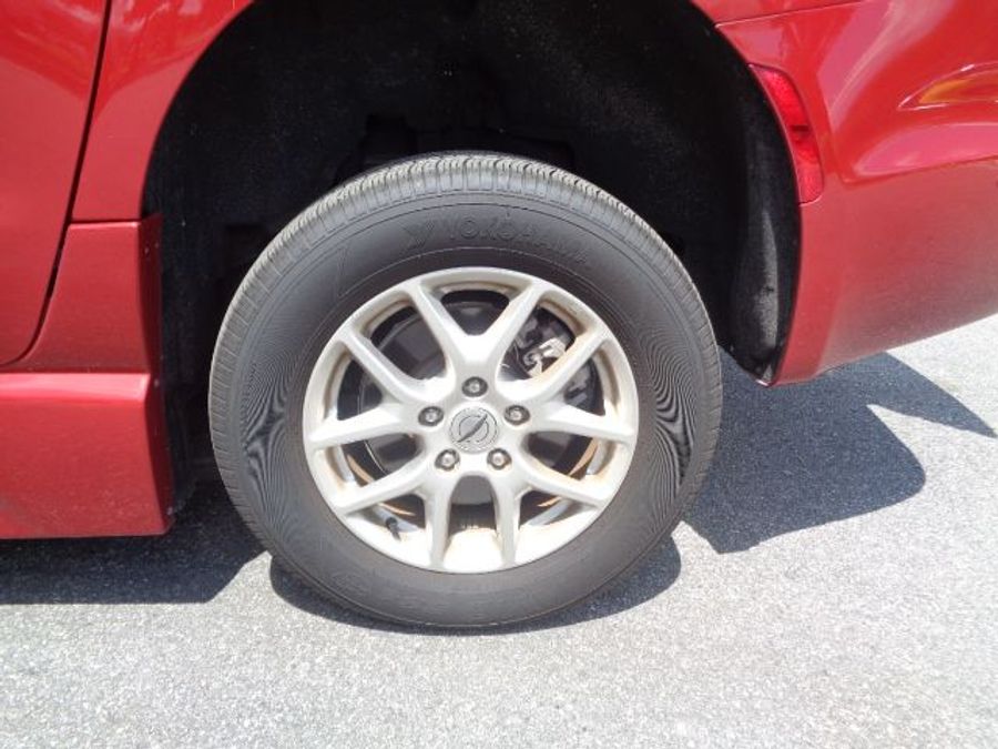 Used 2024 Chrysler Pacifica Touring L - BraunAbility Side Entry Entry In Floor Automatic Ramp