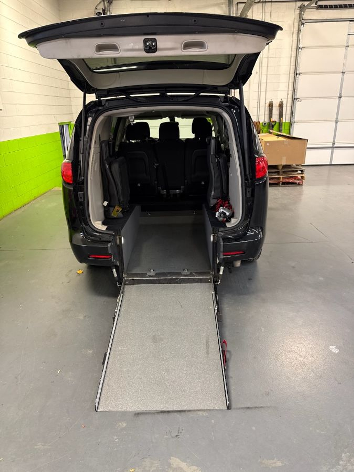 2022 CHRYSLER VOYAGER - Image 12