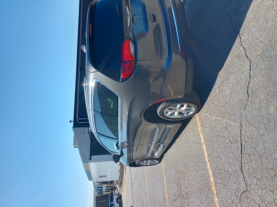 Grey Chrysler Pacifica image number 6