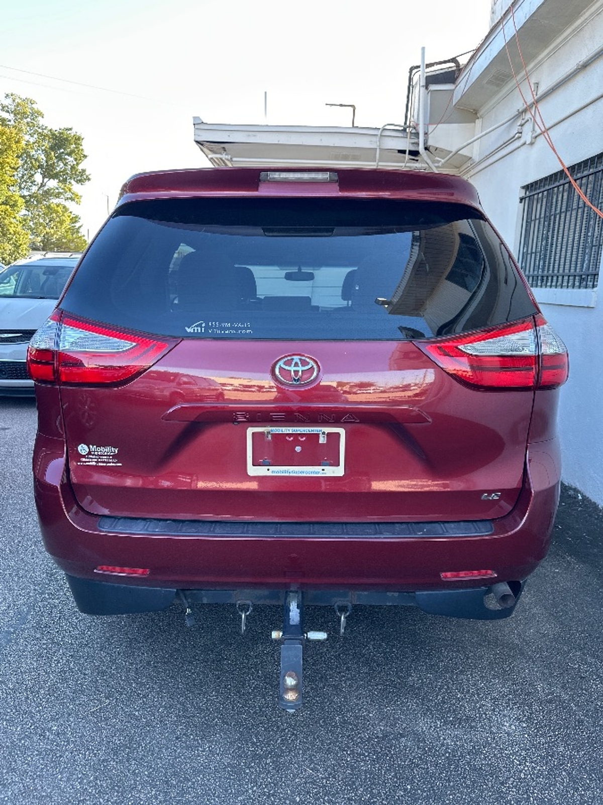 2017 TOYOTA SIENNA - Image 3
