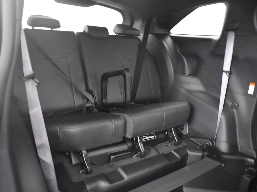 New 2025 Toyota Sienna Hybrid XSE Sport - BraunAbility Side Entry Entry In Floor Automatic Ramp