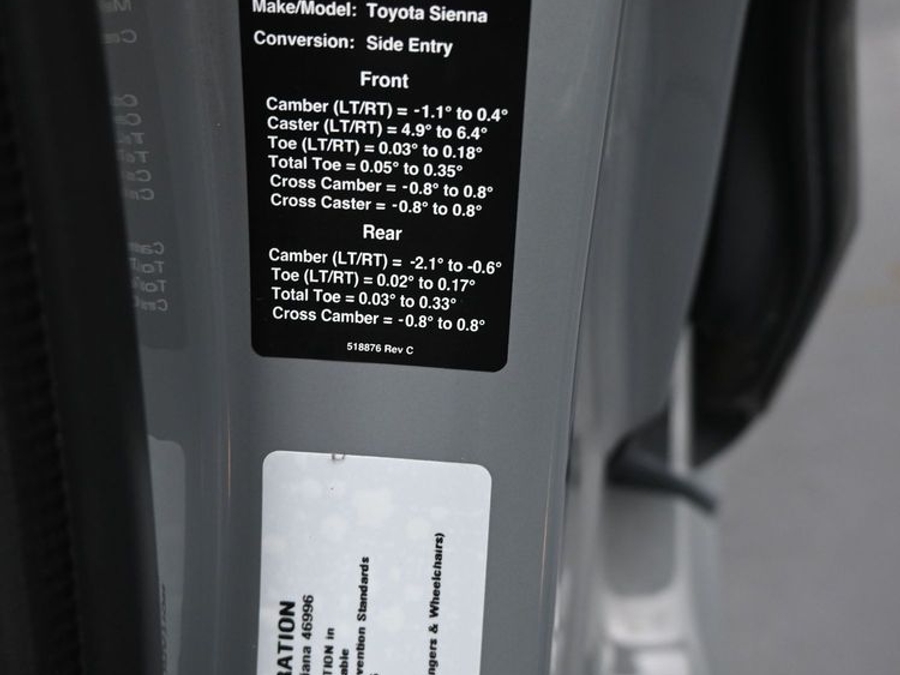 New 2026 Toyota Sienna Hybrid XSE Sport - BraunAbility Side Entry Fold Out Automatic Ramp