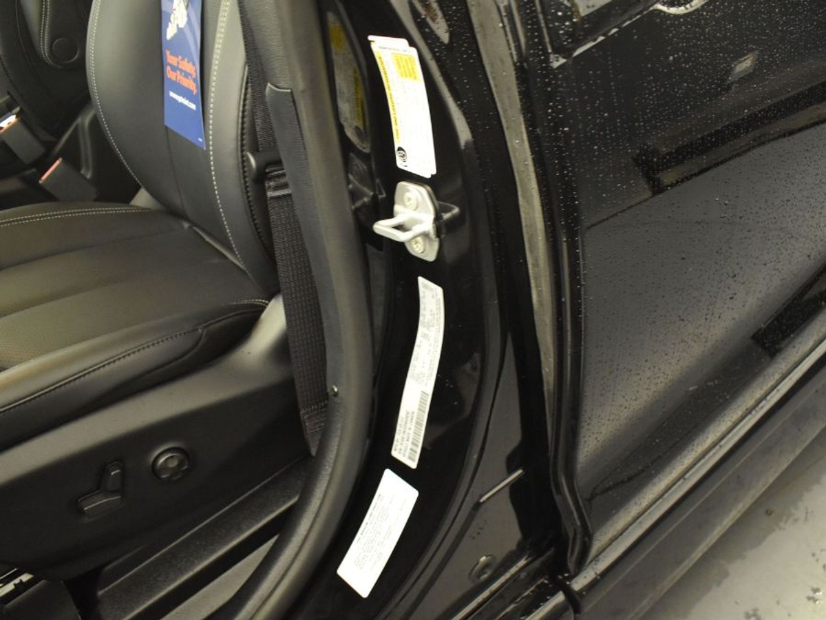 2025 CHRYSLER PACIFICA - Image 16