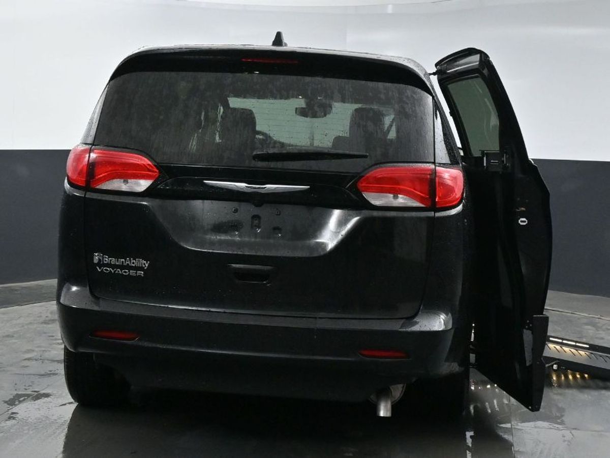 2023 CHRYSLER VOYAGER - Image 21