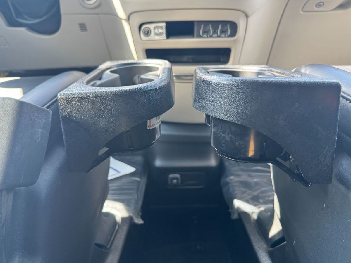 2023 CHRYSLER PACIFICA - Image 9