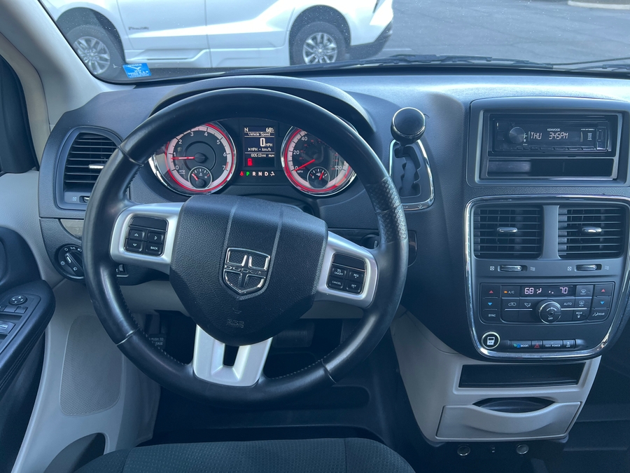 Used 2012 Dodge Grand Caravan SXT - BraunAbility Side Entry Entry Fold Out Automatic Ramp