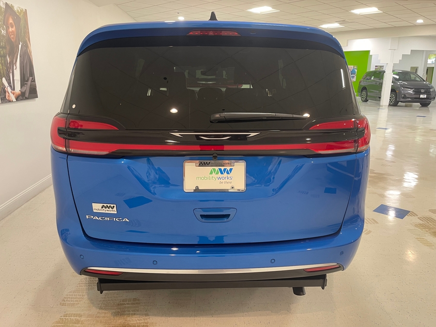2027 Chrysler Pacifica
