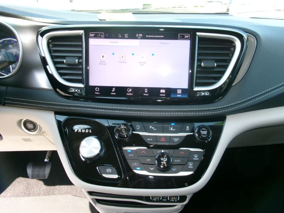 2024 CHRYSLER PACIFICA - Image 14