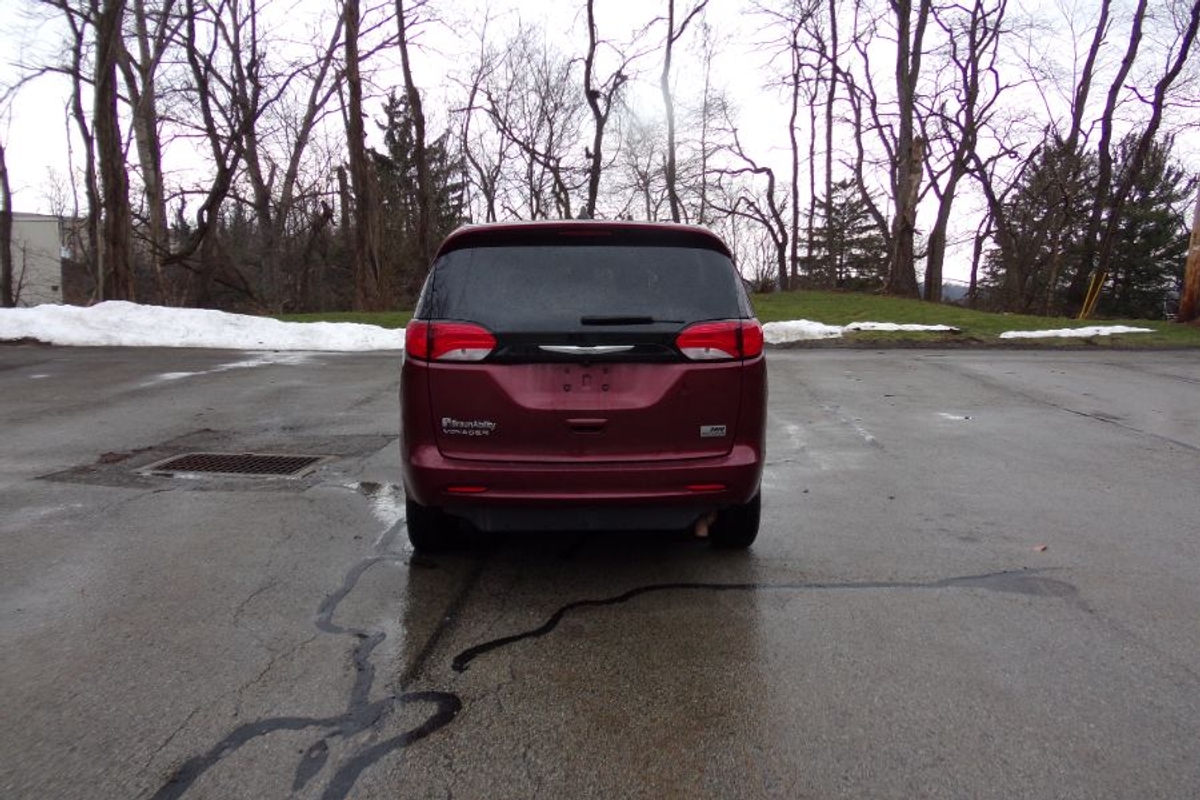 2023 CHRYSLER VOYAGER - Image 7