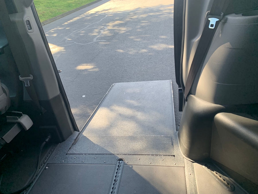 Used 2015 Honda Odyssey EX-L - VMI Side Entry Entry In Floor Automatic Ramp