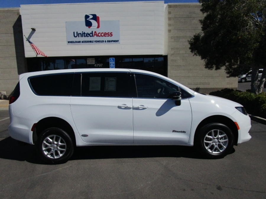 New 2025 Chrysler Voyager LX - BraunAbility Commercial Rear Entry Entry Fold Out Manual Ramp