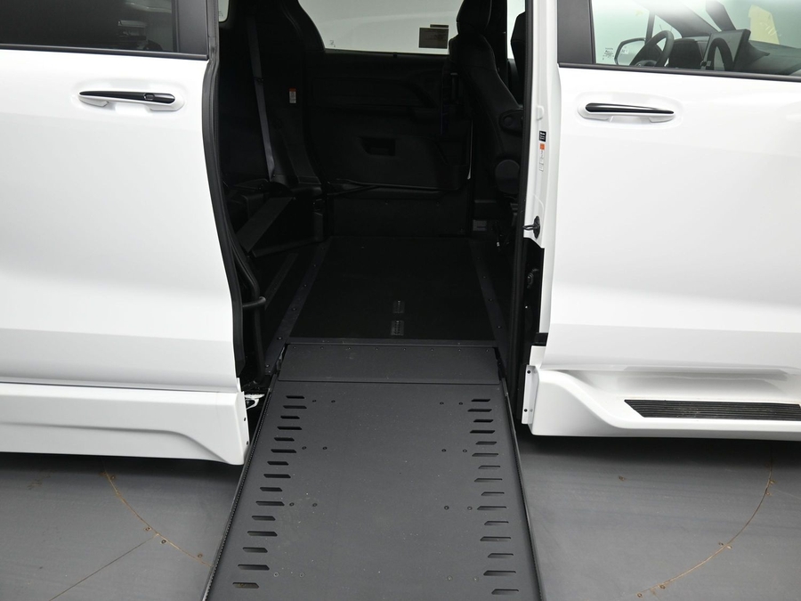 New 2026 Toyota Sienna Hybrid XSE Sport - BraunAbility Side Entry Entry In Floor Automatic Ramp
