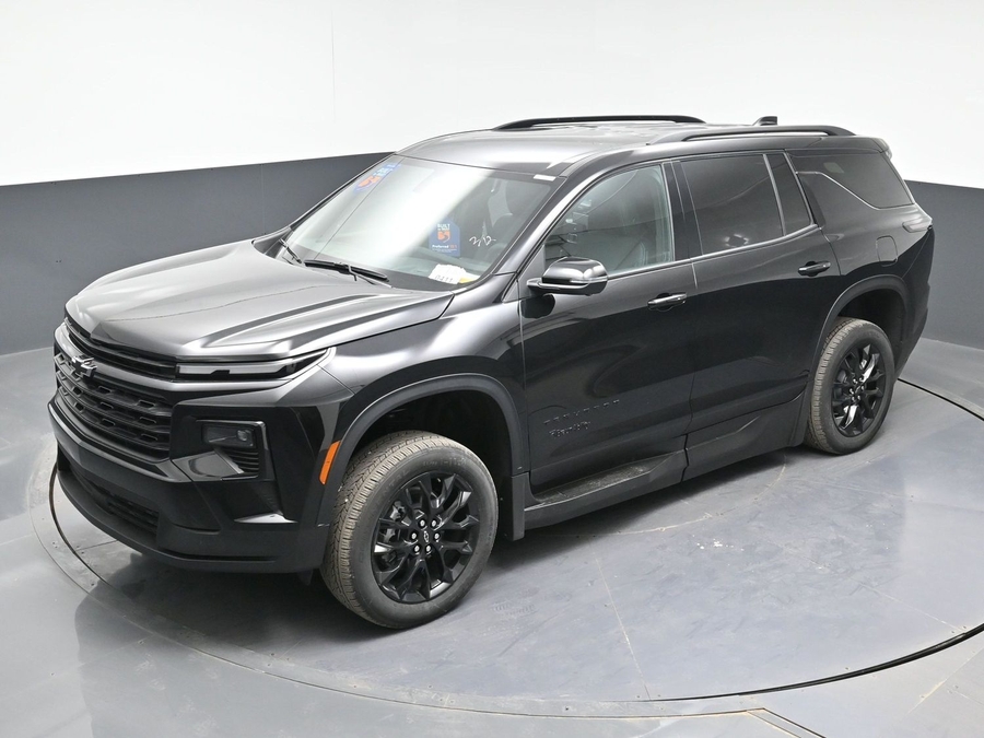 New 2026 Chevrolet Traverse 1LT Midnight - BraunAbility Side Entry In Floor Automatic Ramp