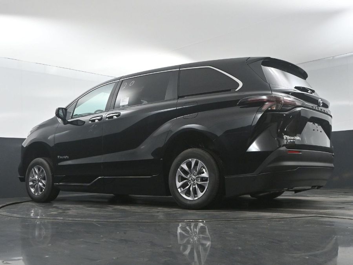 2025 TOYOTA SIENNA - Image 15