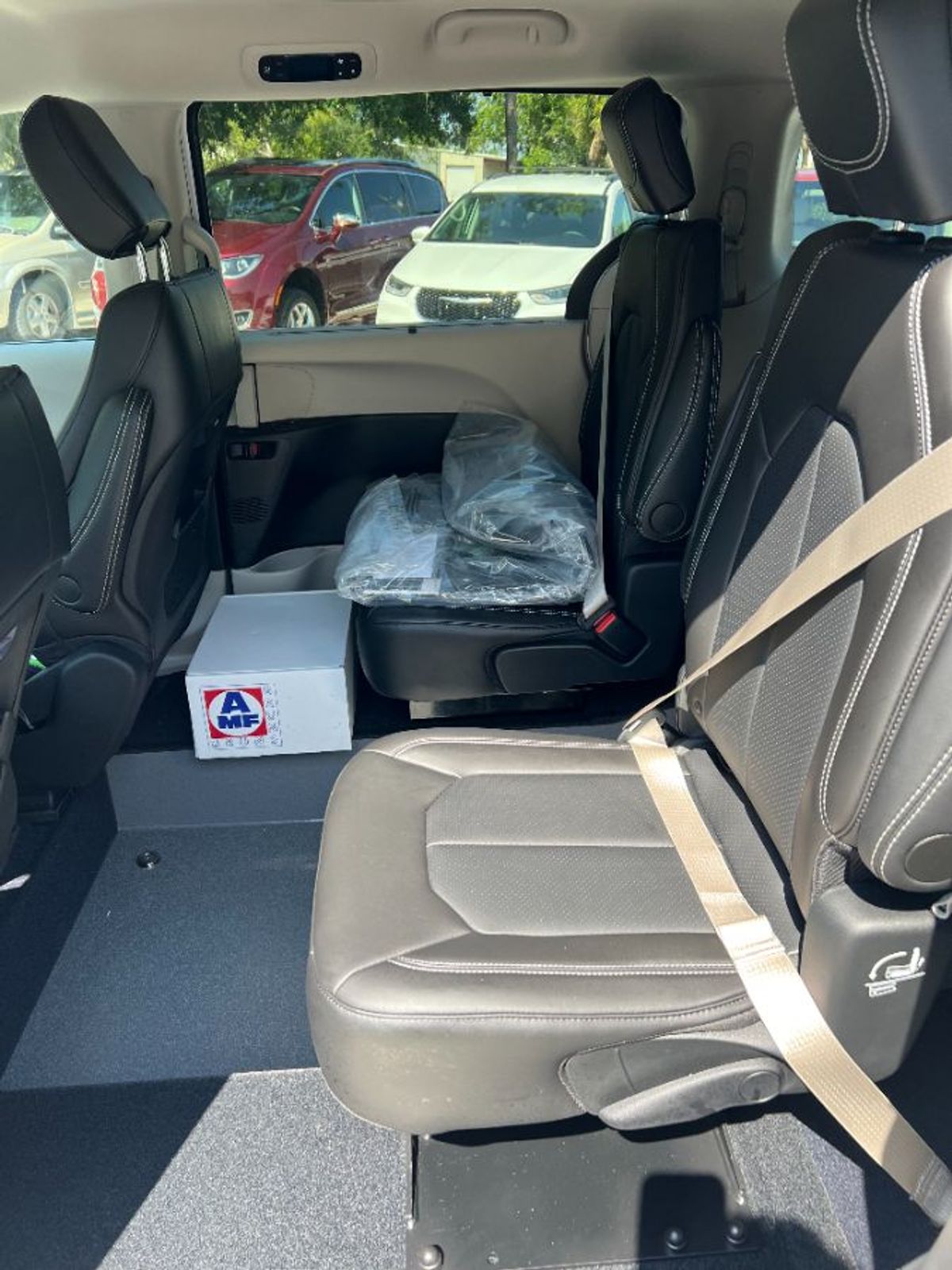 2024 CHRYSLER PACIFICA - Image 8