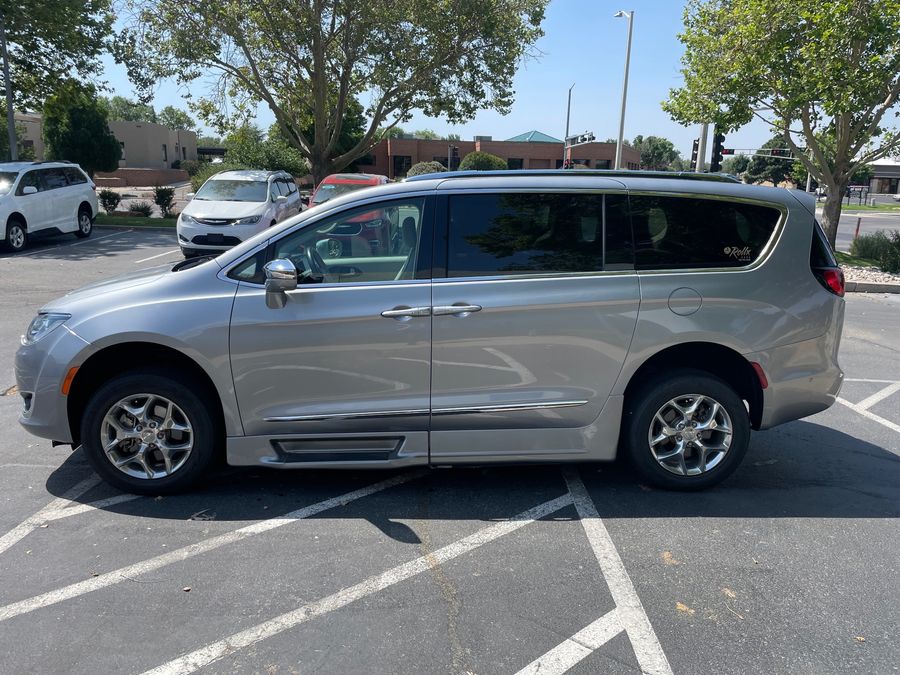Used 2019 Chrysler Pacifica Limited - ROLLX Side Entry Entry Fold Out Manual Ramp